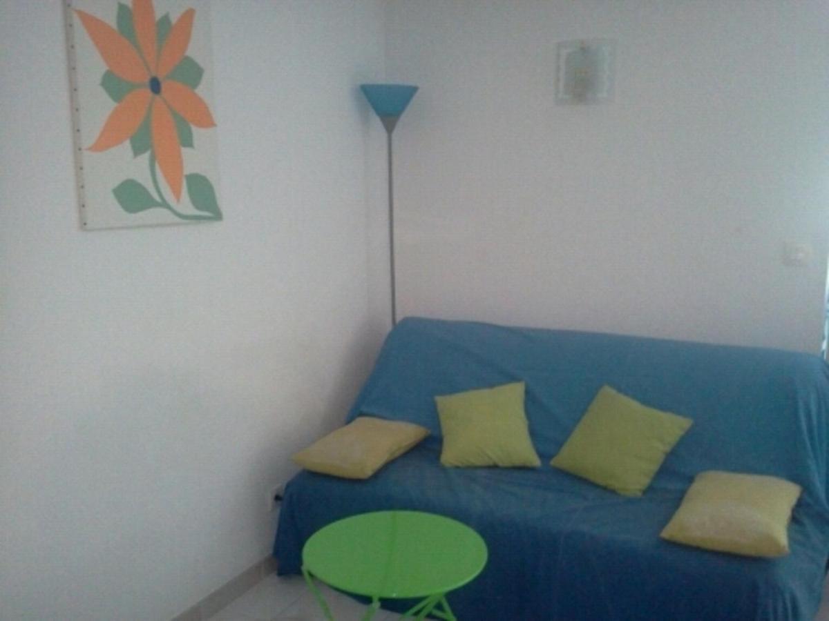 Appartement F1 Calvi A 150 Metres De La Plage ภายนอก รูปภาพ
